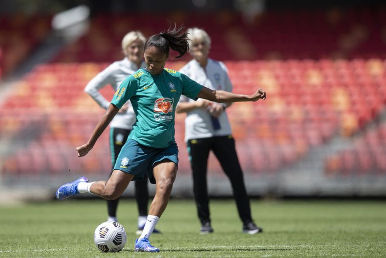 Ary BOrges - seleção feminina futebol brasileira - meia