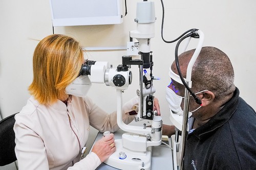 Abril Marrom chama a atenção para cuidados com saúde ocular