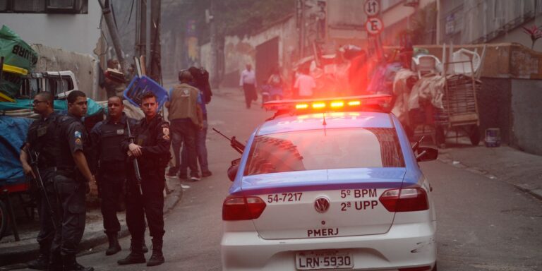 Denúncia de Violência em Operações Policiais na Baixada Fluminense