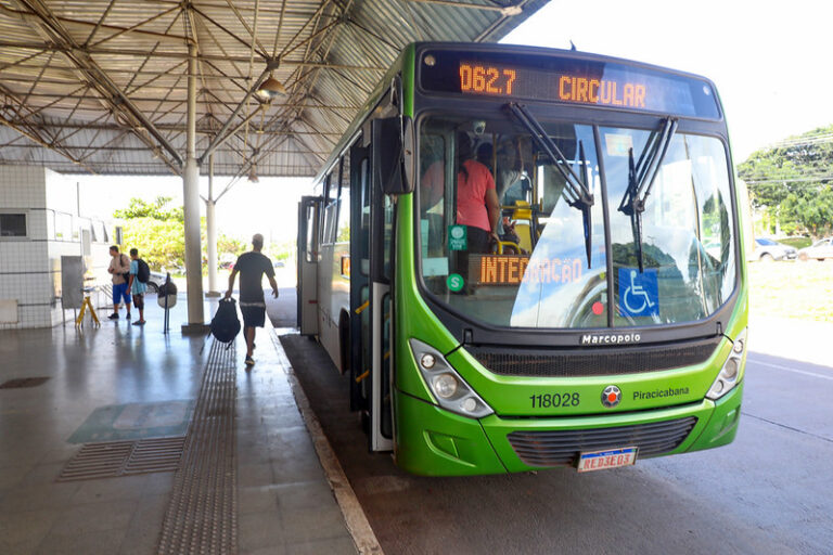 Como funciona a gratuidade no transporte público aos domingos e feriados