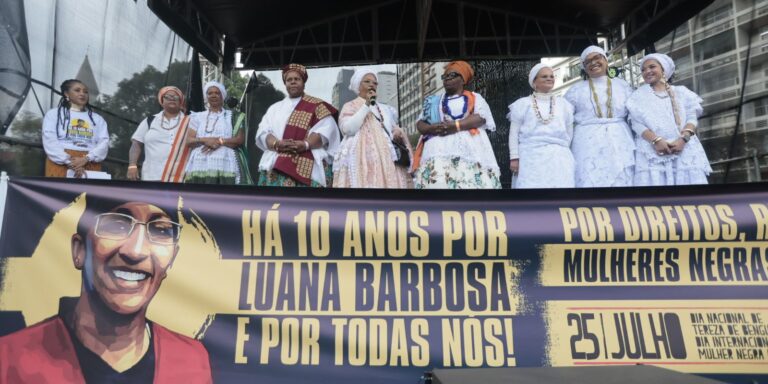 Tributo a Luana Barbosa celebra a 11ª Marcha das Mulheres Negras em São Paulo